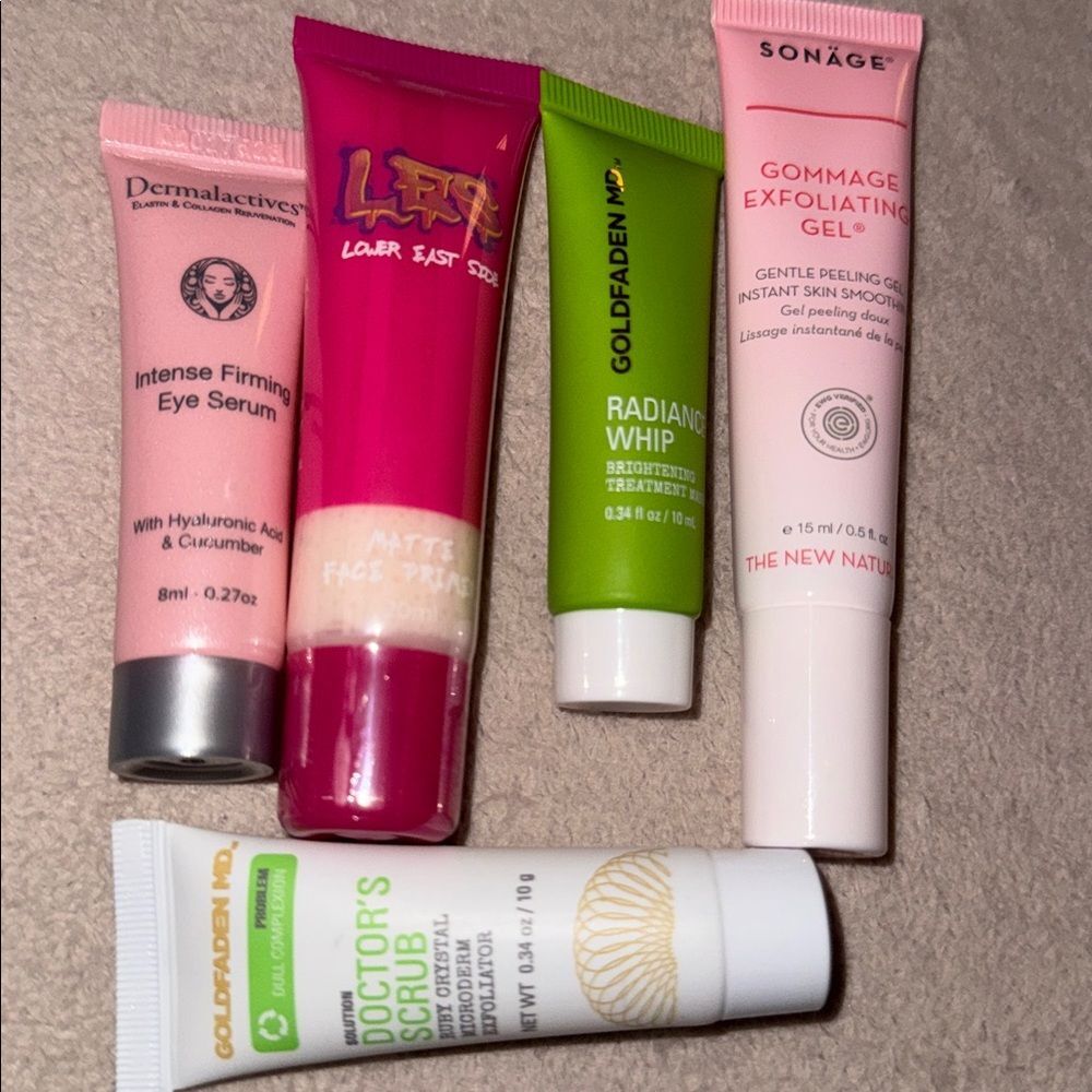 13 pieces Assorted Skincare and Makeup Set new - Picture 6 of 6